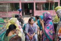 মৃত্যু নিয়ে কাটছে না ধোঁয়াশা, ধ্রুবব্রতকে চিকিৎসক বানানোর স্বপ্ন ছিল মায়ের